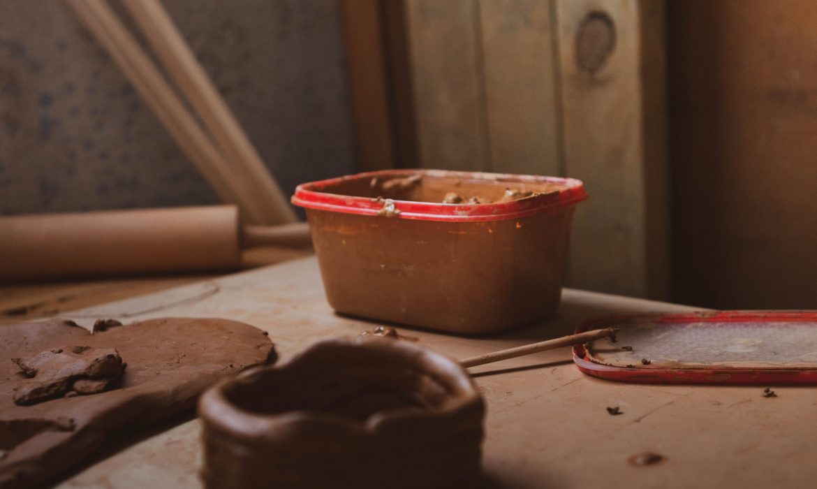 Wedging Clay: What, Why, and How to Wedge Clay 3 Ways - Pottery
